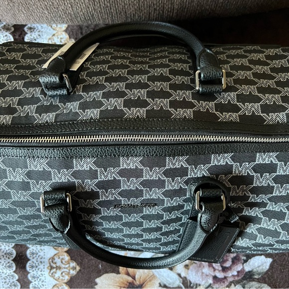 MICHAEL KORS Cooper Silver Hardware Adjustable Strap XL Weekender Duffle Bag NWT - Picture 7 of 14